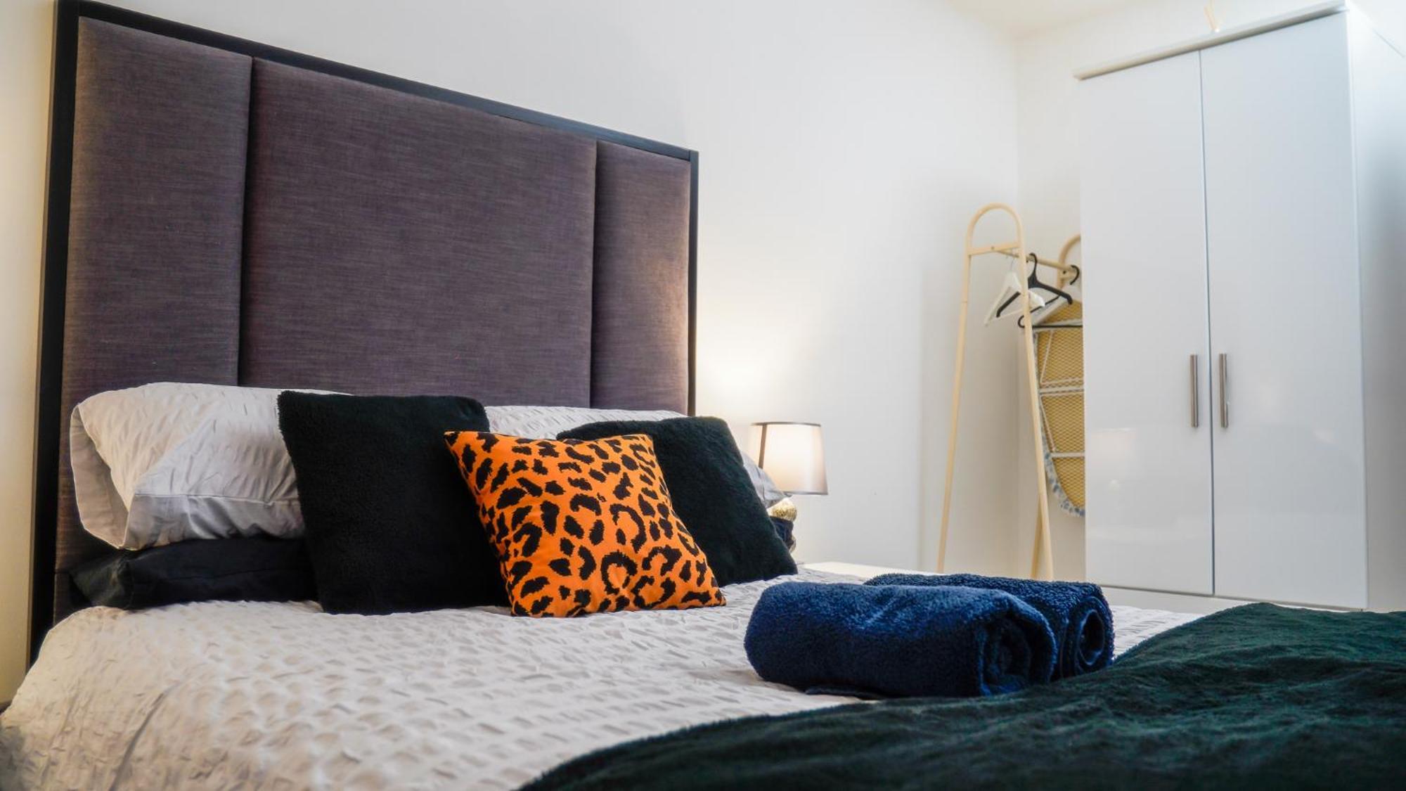 Manchester City Centre Apt With Balcony & Free Parking - Including Free 1-Hour Late Check-Out For Bookings On The 29Th 31St May, Justeat Voucher For 2-Night Stays Minimum! Eksteriør bilde